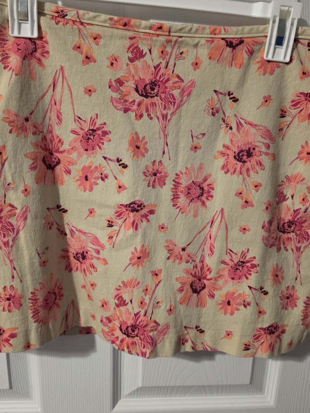 Women’s Floral Pink Cream Casual Top - Lightweight Summer Tee